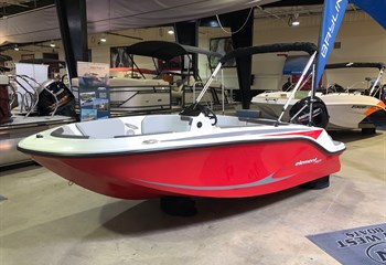 2023 Bayliner Element M15 Red Boat